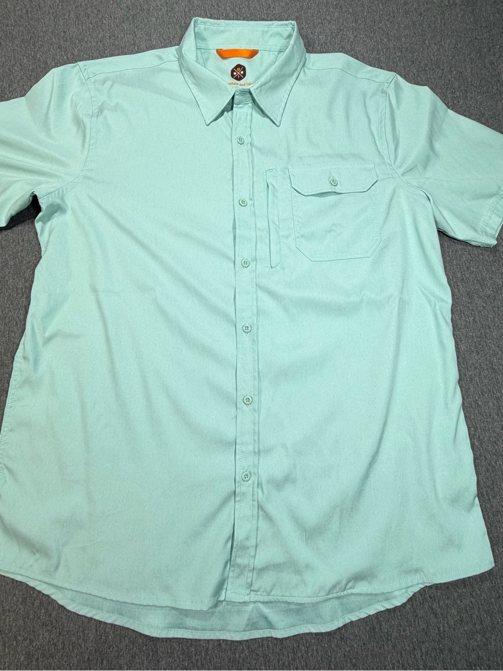 Mountain and Isles Men’s Large Short Sleeve Button Up, Casual Mint Green